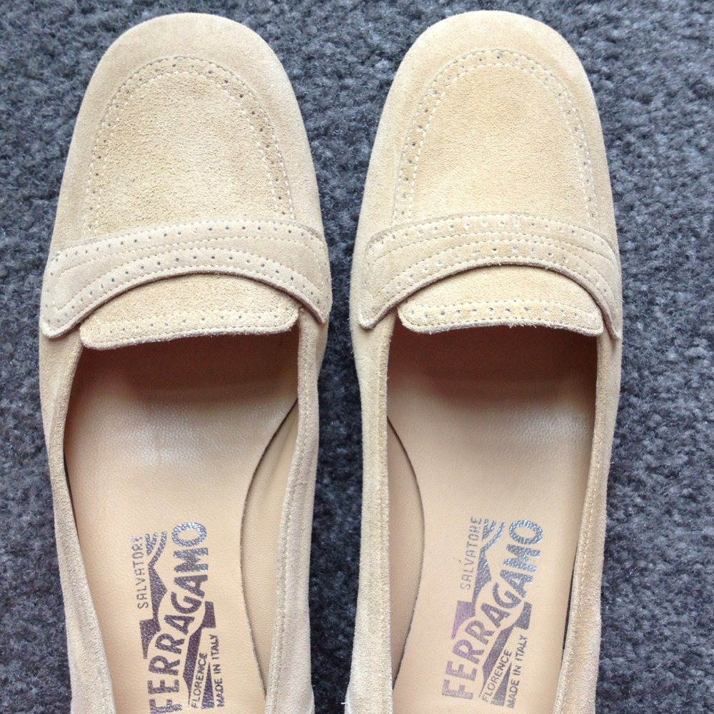 Salvatore Ferragamo Beige Suede Flats Moccasin Style